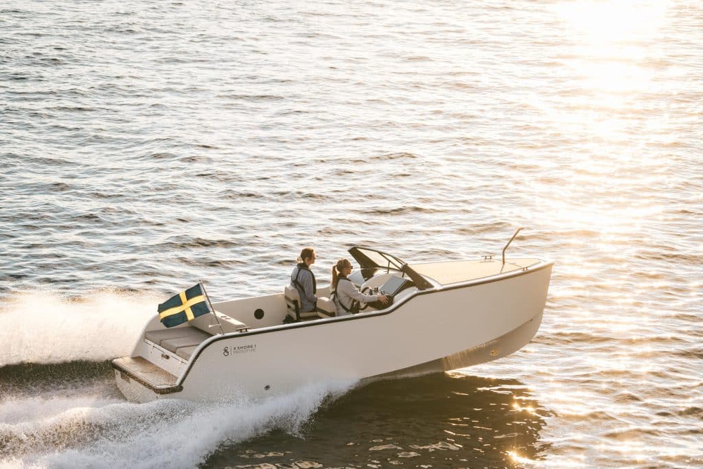 X Shore 1 - a new electric planing boat