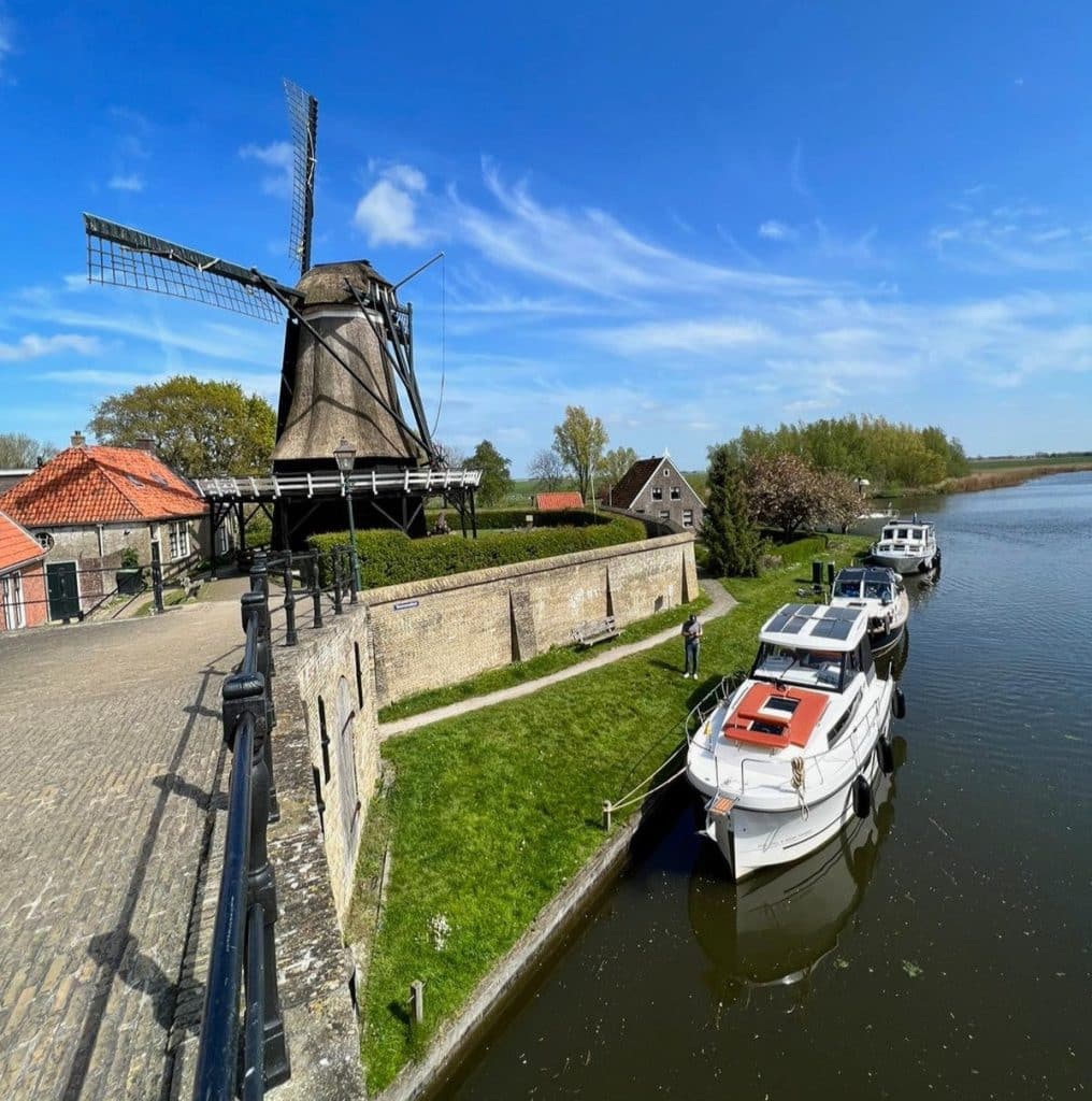 Nexus Revo 870 Electric - motorboot te huur in Nederland