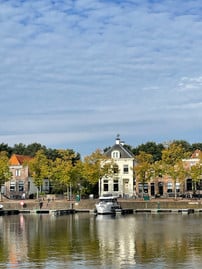 Mit 5 Personen auf der Northman 1200 Elektro Yacht durch die Niederlande | Reisebericht