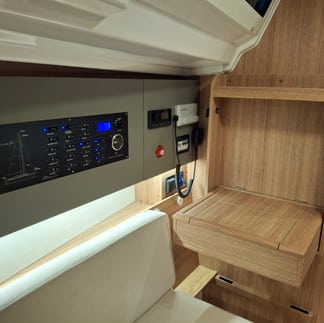 The new Maxus 31 is a compact and modern cruising boat