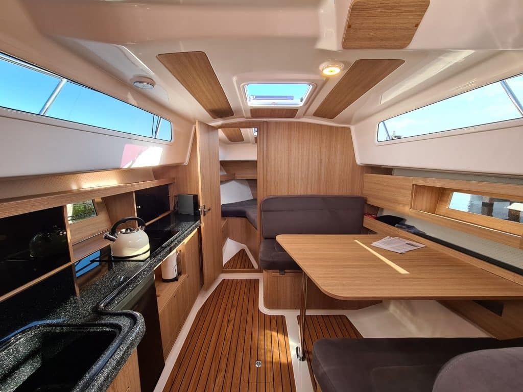 Interior Nexus Revo 870 Electric Cabin Cruiser