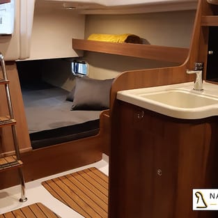 Northman Nexus Revo 870 is equipped with a convertible top and a 100% electric drive